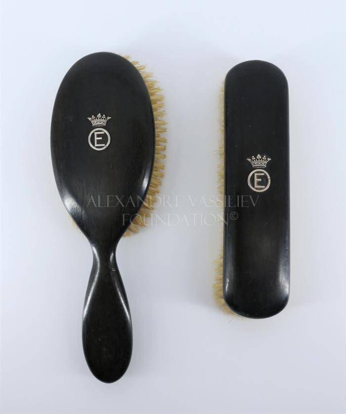 Set of brushes