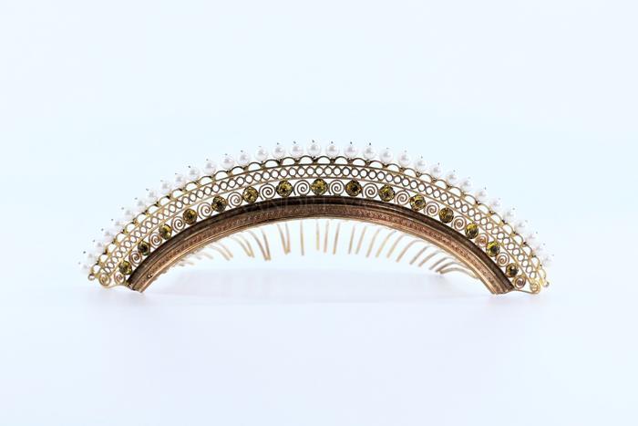 Tiara crown 