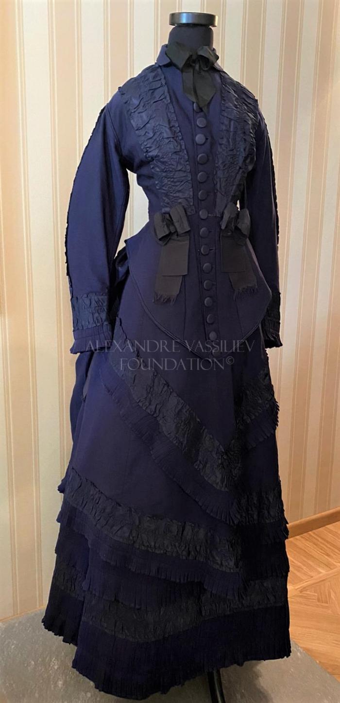 Visiting dress