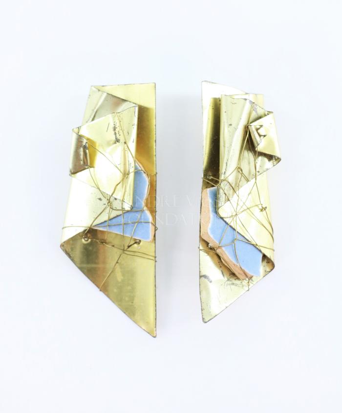 Pair of earrings