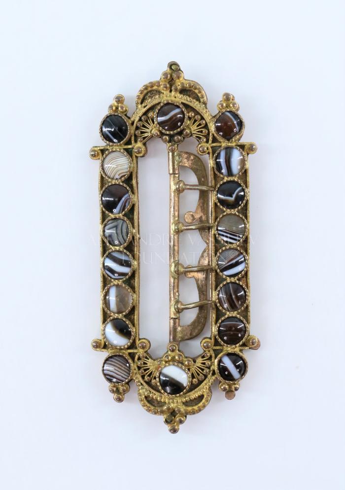 Belt buckle