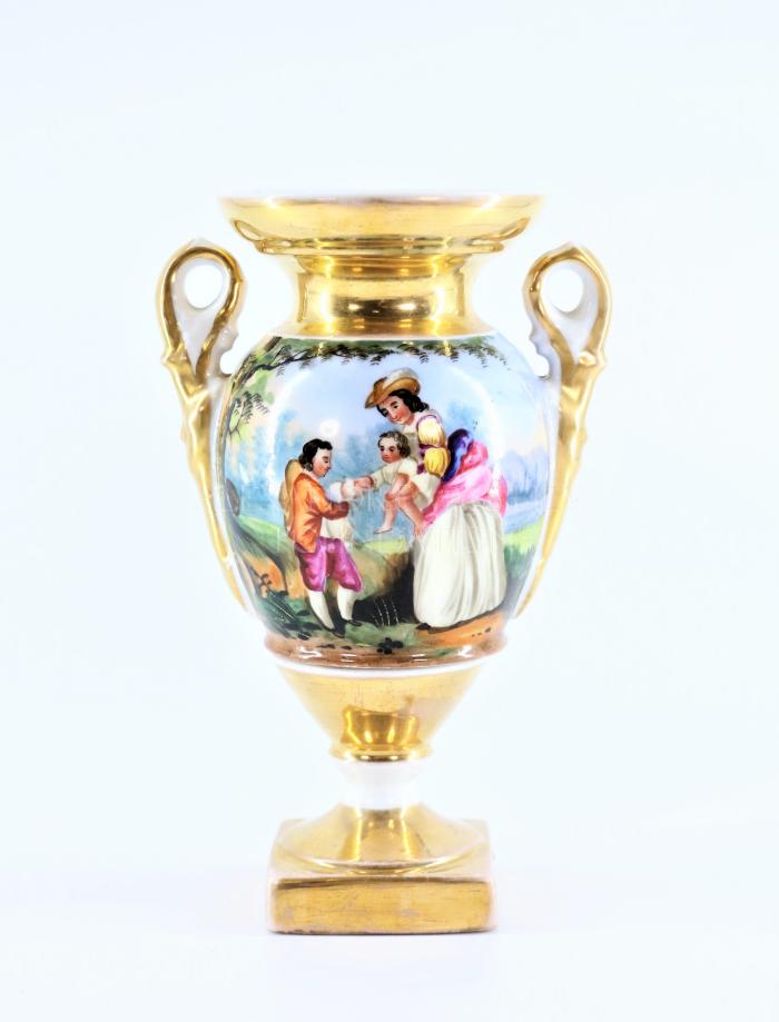 Amphora vase