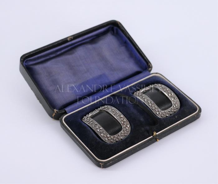 Pair of shoe buckles