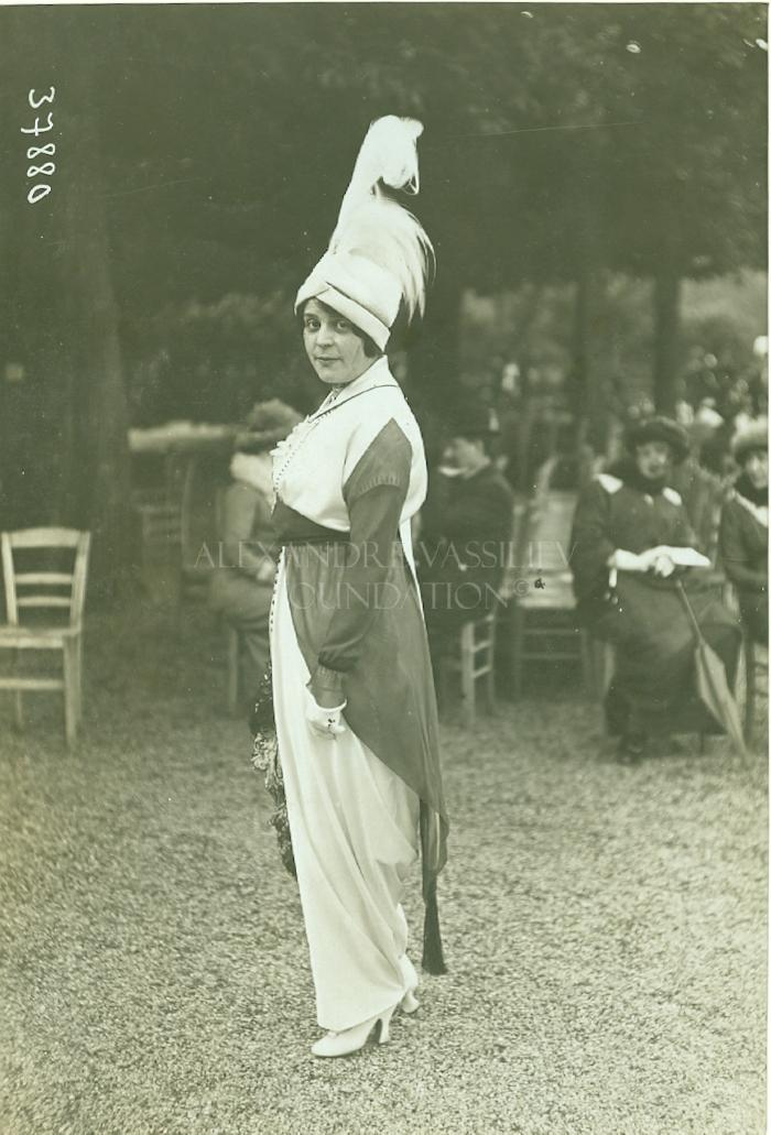 Portrait of a woman 