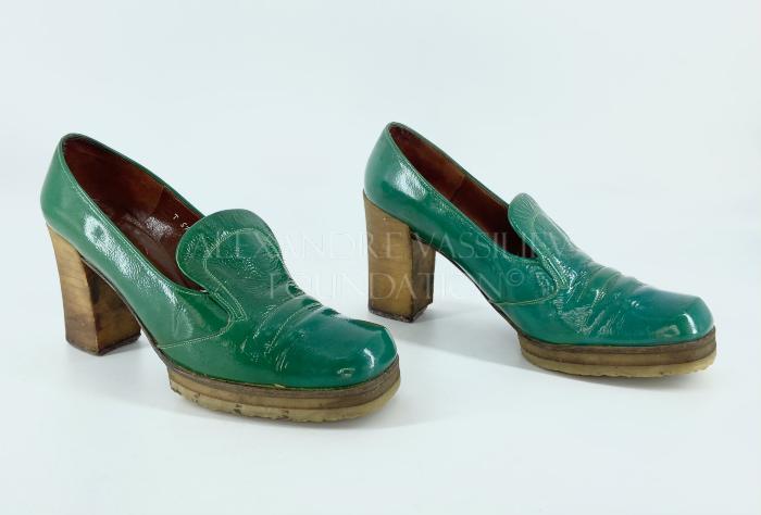 Pair of shoes