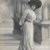 Fashion photograph for the House of Doeuillet
