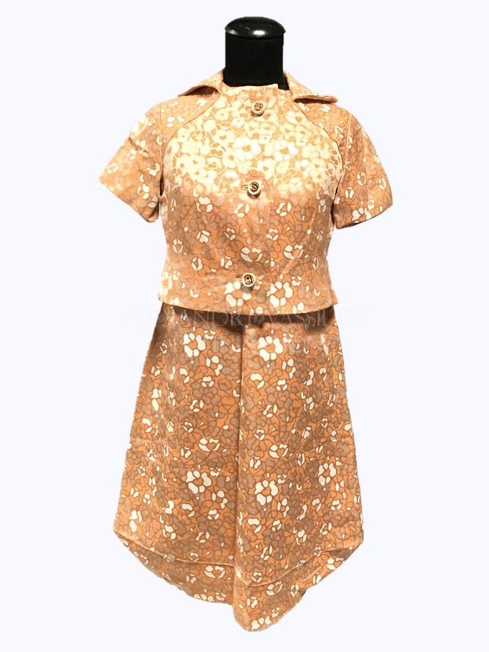 Dress suit