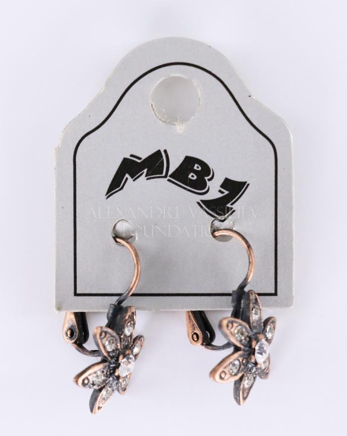 Pair of earrings