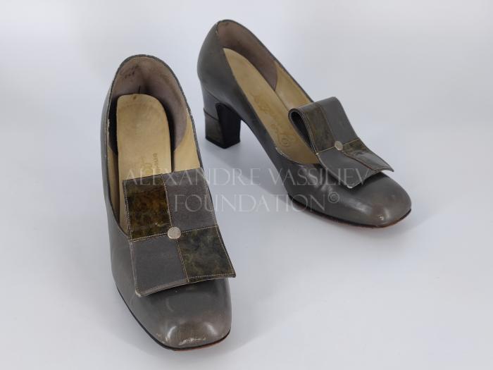 Women's shoes