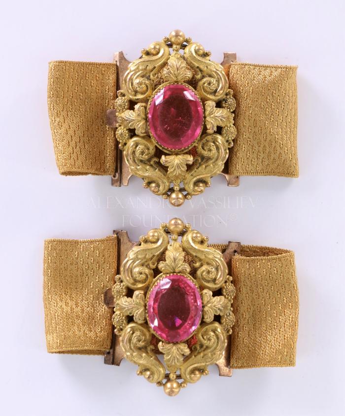 Pair of bracelets 