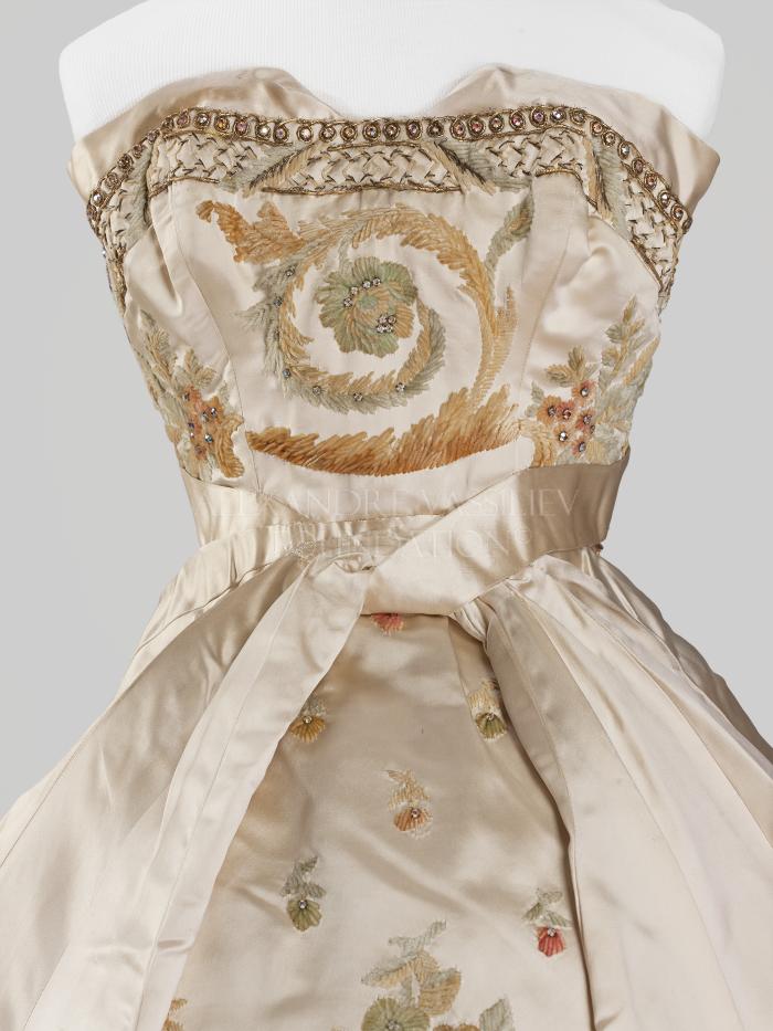 Dress detail