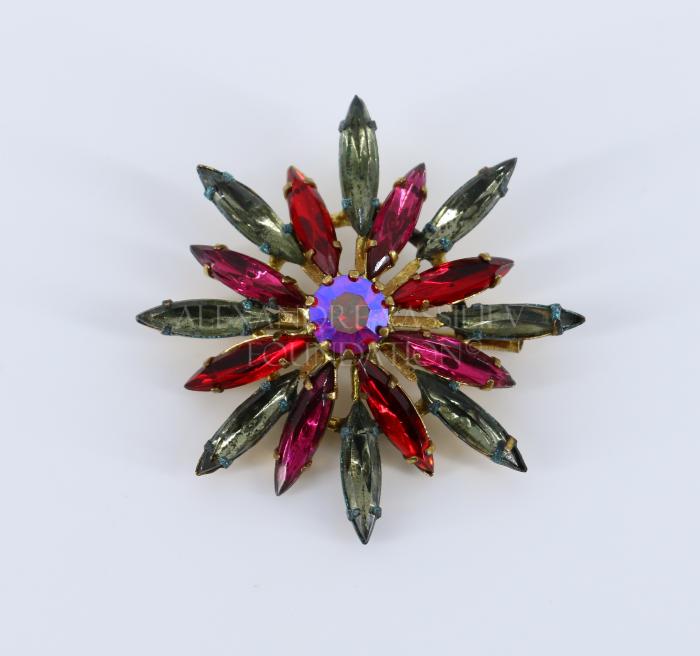 Brooch