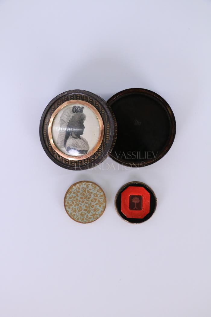 Snuffbox with presumed portrait of Jeanne Marie Charlotte d'ORIVAL
