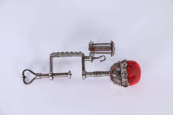 Pin cushion