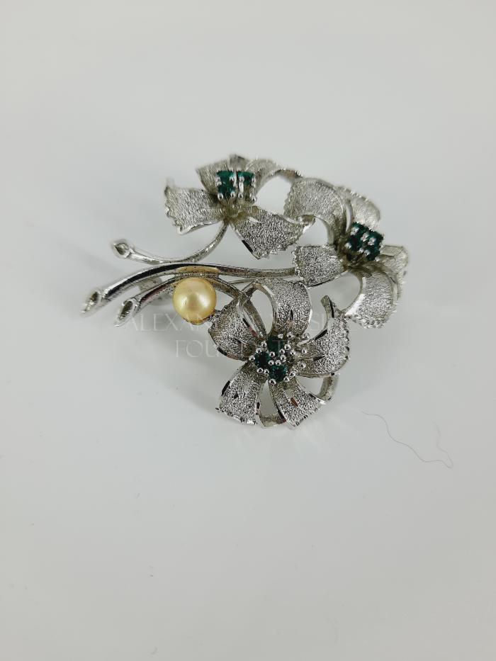 Brooch
