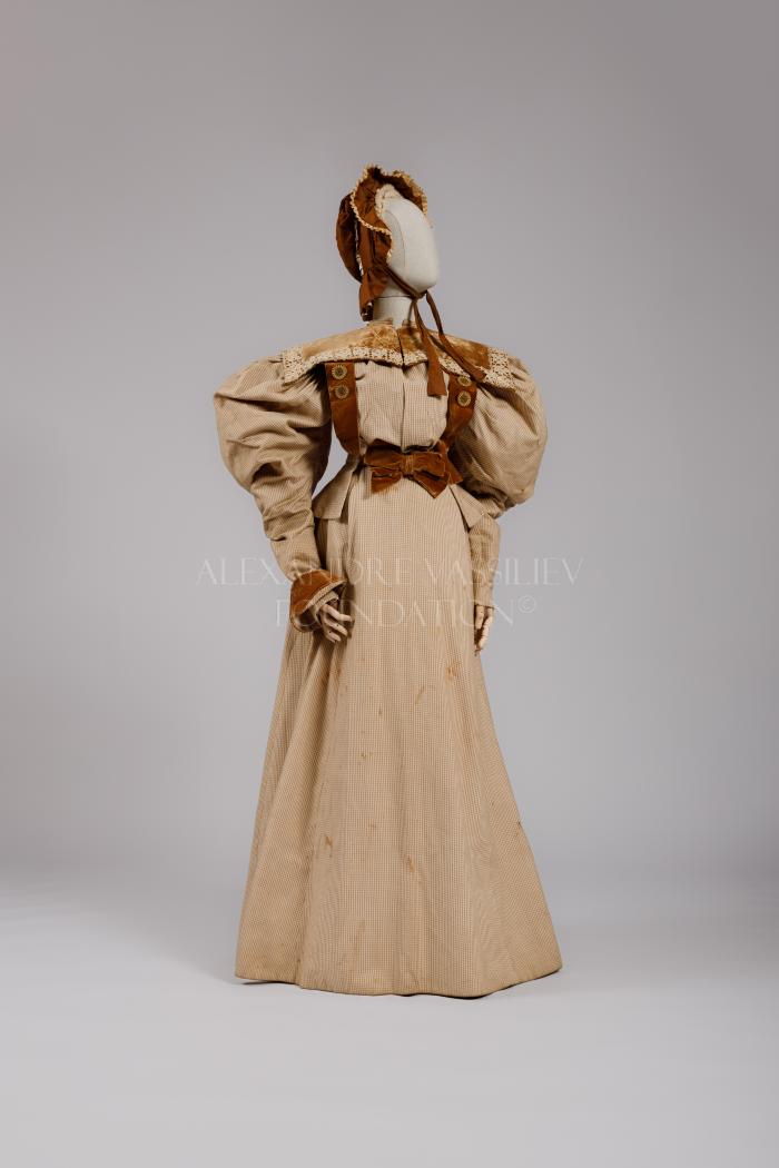 Visiting gown