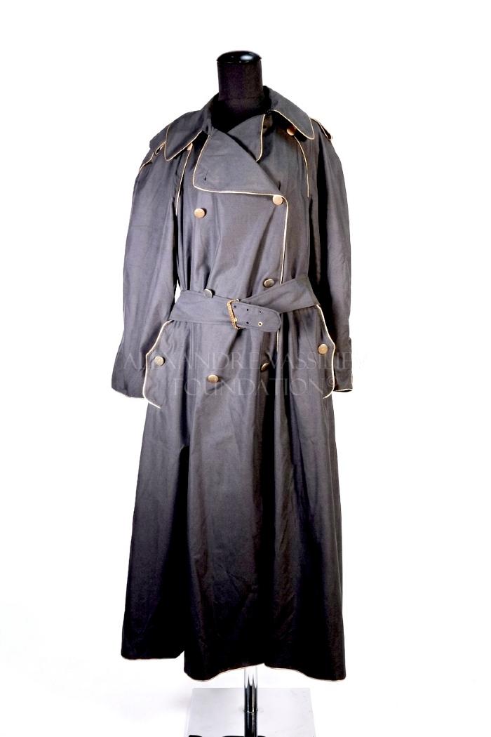 Trench coat 