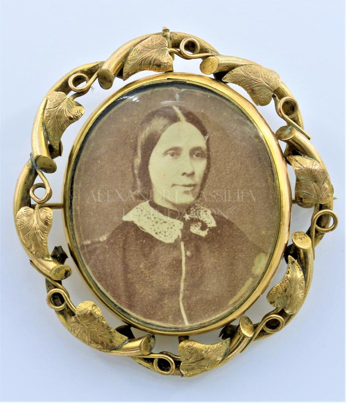 Brooch