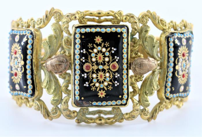 Bracelet