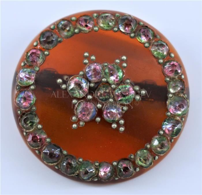 Brooch