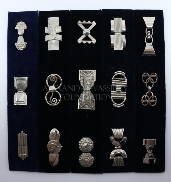 Set of belt buckles